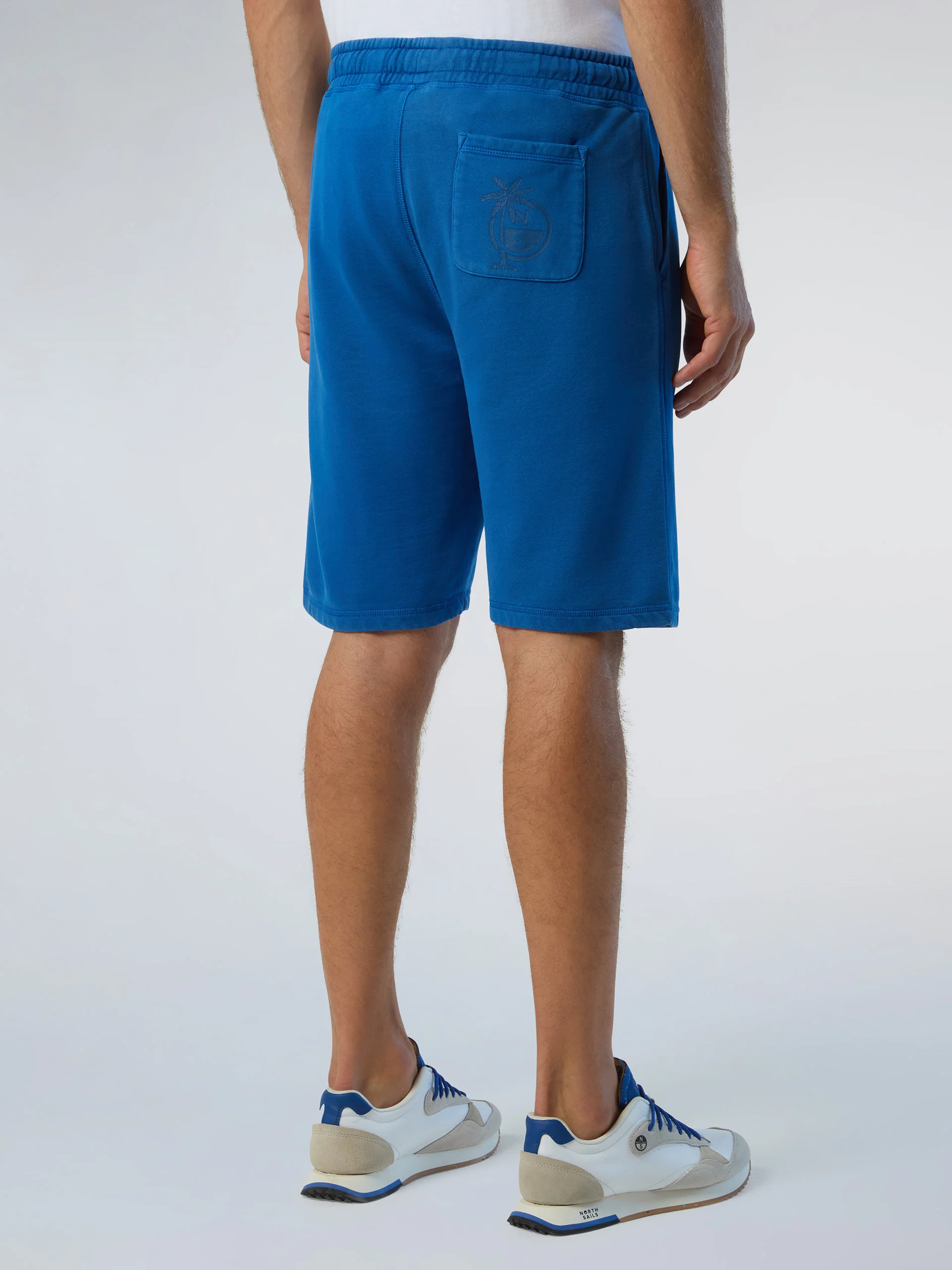 Sweatshorts with palm tree print - Image 14