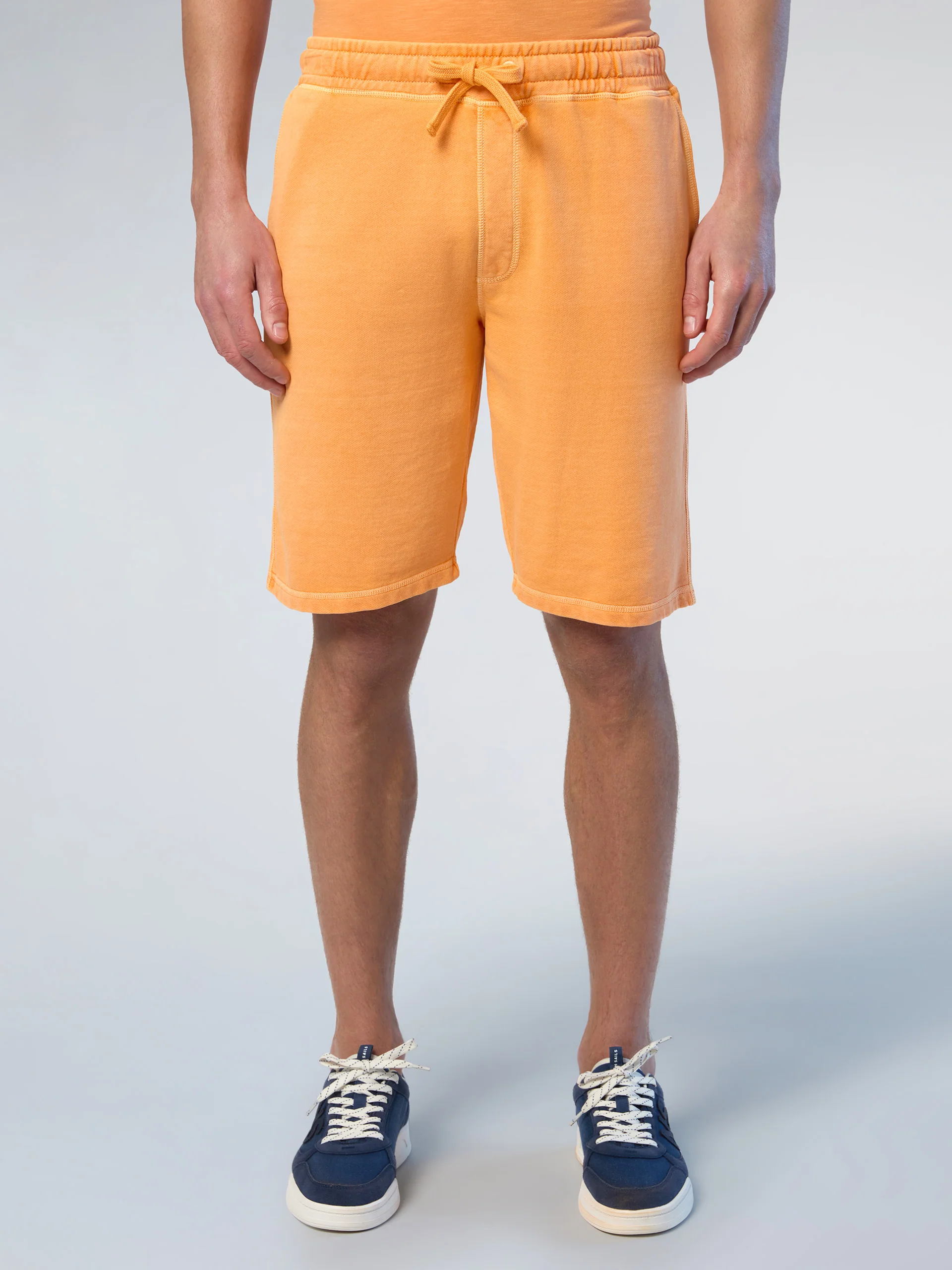 Sweatshorts with palm tree print - Image 6